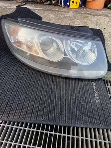 Вставка фары правой 921022BXXX HYUNDAI