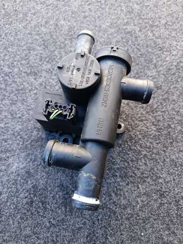Кран системы отопления A0028308584 MERCEDES