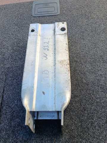 Кронштейн усилителя переднего бампера A2076200195 MERCEDES