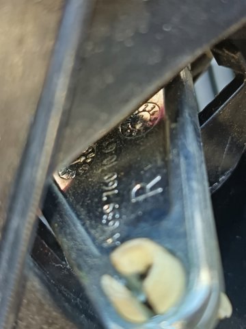 MERCEDES A6397601061 в наличии Чернигов