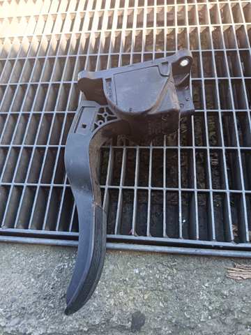 Педали газа A9063000404 MERCEDES