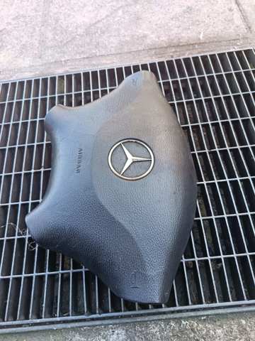 Подушка безопасности водителя A9068601202 MERCEDES