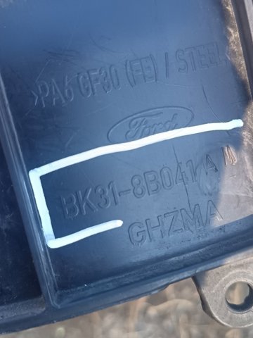 FORD BK318B041AM Верхняя рамка радиатора в наличии Ирпень