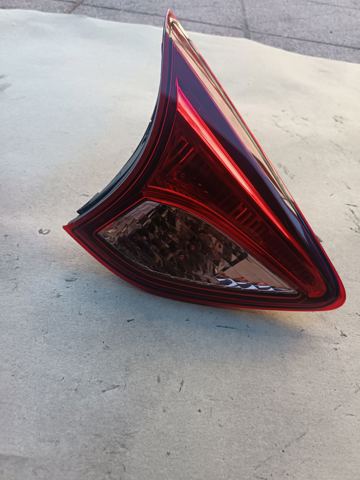 Задняя левая внутренняя фара KD53513G0 MAZDA