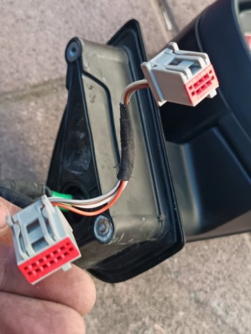 LR013758 LAND ROVER Правое зеркало купить в Тернополь