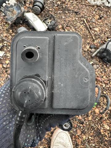 Адсорбер паров топлива Шкода Октавия II A5