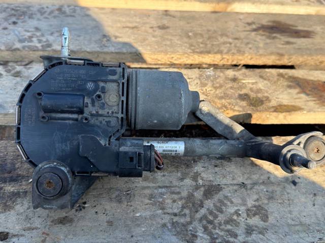 Мотор стеклоочистителя лобового стекла 1T0955119C VAG