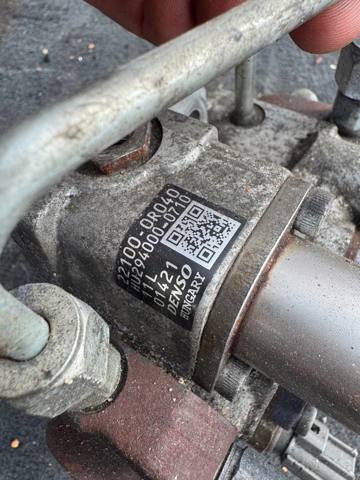 Насос топливный высокого давления (ТНВД) 221000R040 TOYOTA