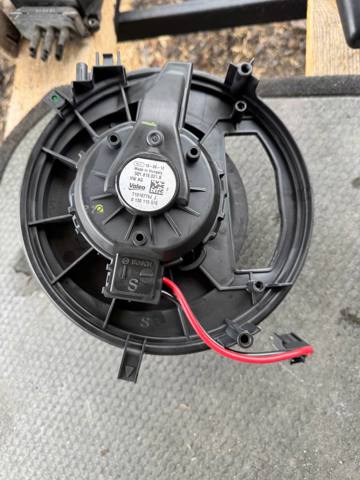 Вентилятор печки Фольксваген Пассат B8