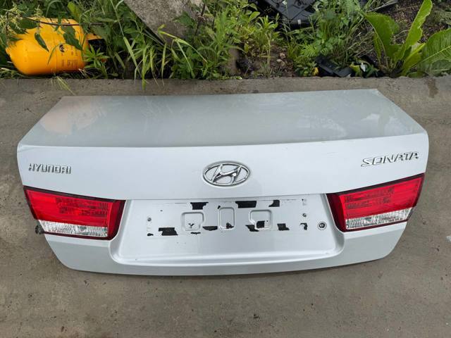 Крышка багажника 692003K021 HYUNDAI