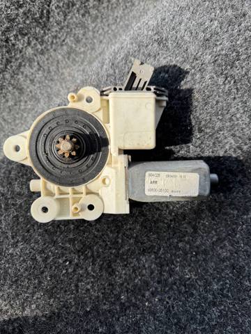 Стеклоподъемник задней правой двери 6983005100 TOYOTA