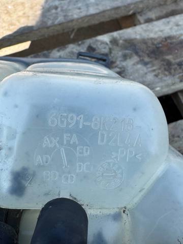 VOLVO 6G918K218CD Бачок системы охлаждения в наличии Хмельницкий