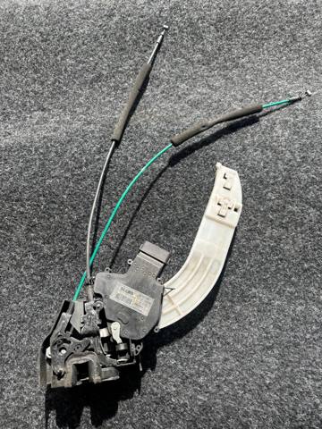 Замок задней двери, левой 814102G030 HYUNDAI