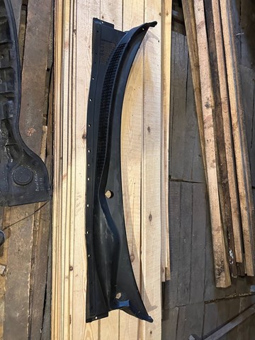 Водосток лобового стекла, жабо 861503K001 HYUNDAI