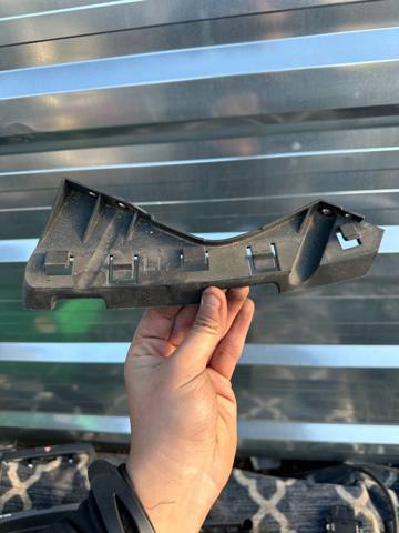 Крепление бампера 865513K500 HYUNDAI