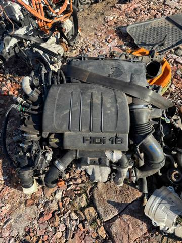 Двигатель в сборе Peugeot 5008 1