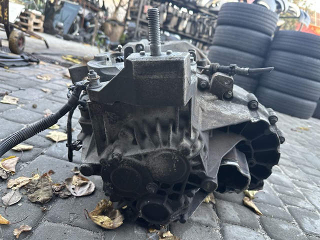 FORD AG9R7002KA КПП в сборе (механическая коробка передач) в наличии Черновцы