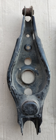 Балансир задний левый 4874042020 TOYOTA