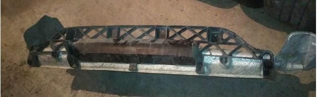 Кронштейн бампера заднего, центральный 4L0807329 VAG