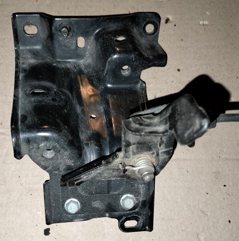Кронштейн замка капота 625504CB0A NISSAN