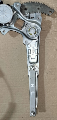 Стеклоподъемник задней левой двери 827214GA0B NISSAN