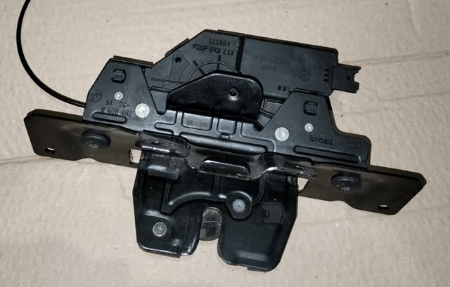 Замок и ручка двери задка CWC500140 LAND ROVER