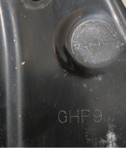 GHP953150 Накладка передней панели (суппорта радиатора) верхняя купить Николаев