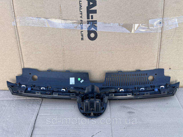 5H0853651N041 VAG Решетка радиатора купить в Сумы