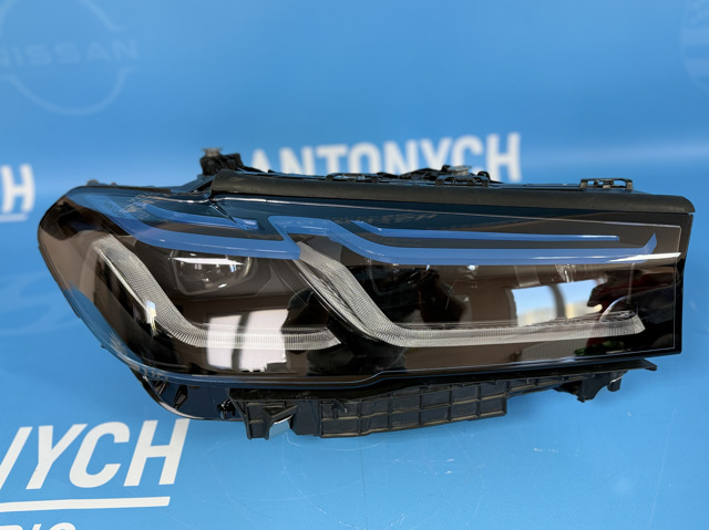 63118084380 BMW Фара правая купить в Ровно