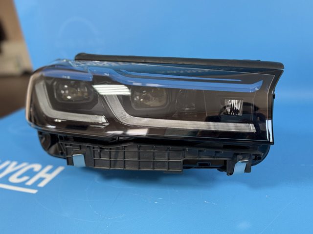 Фара основная правая 63118084380 BMW