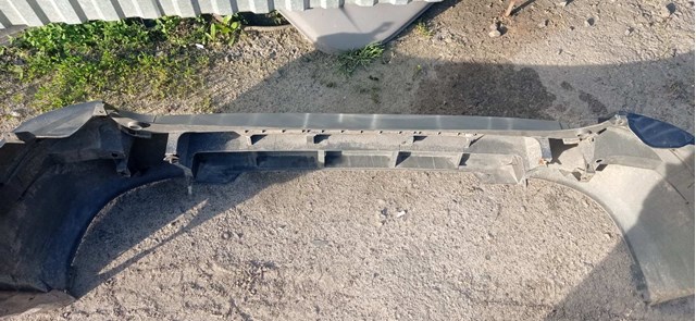 MAZDA C10050221 Задний бампер в наличии Полтава