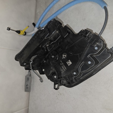 Замок передней левой двери 51219464887 BMW