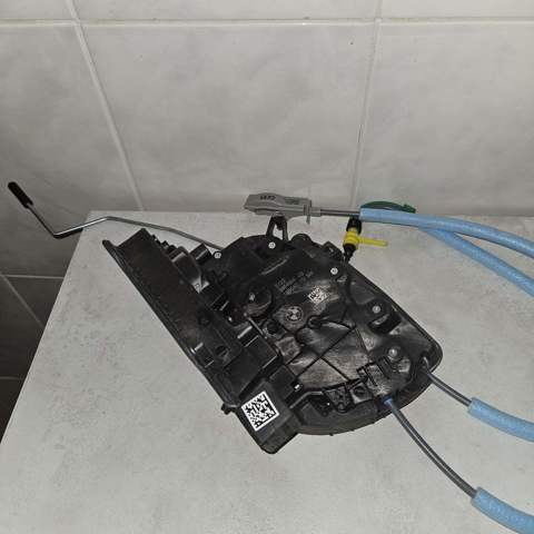 Замок задней двери, правой 51229464884 BMW