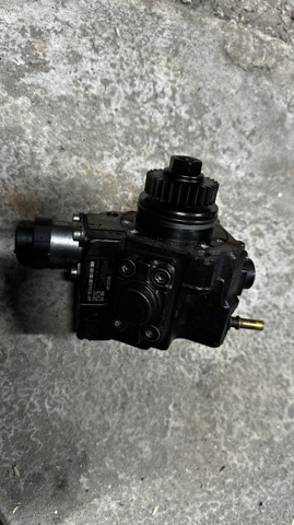 Насос топливный высокого давления 167002972R RENAULT
