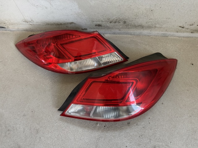 Задний правый стоп 168348 OPEL