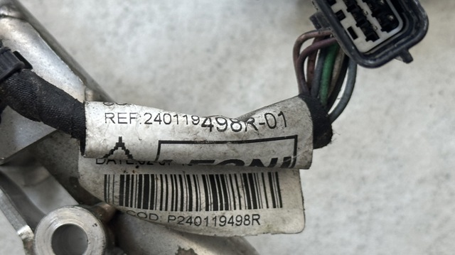 RENAULT 175204385R Распределитель топлива (рампа) в наличии Ирпень