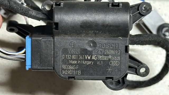 Привод заслонки печки 1K0907511B VAG