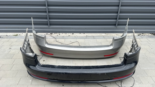 Бампер задний 1Z9807421B VAG