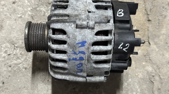 Автомобильный генератор 231007033R RENAULT
