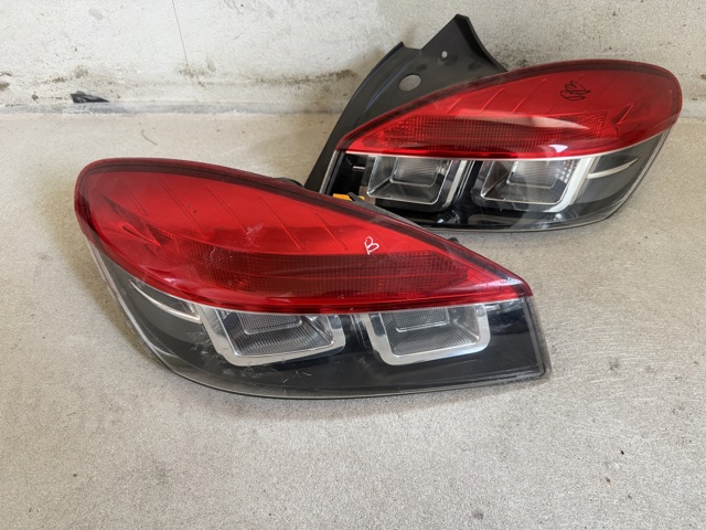 Правый стоп 265500008R RENAULT