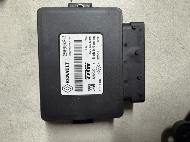 Блок управления электромеханического стояночного тормоза 285F28650R RENAULT