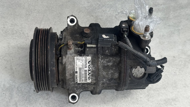 VOLVO 31332528 Компрессор кондиционера в наличии Каменское