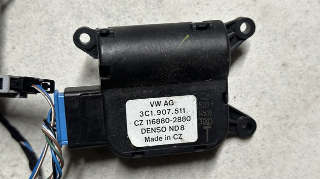 Привод заслонки печки 3C0907511B VAG
