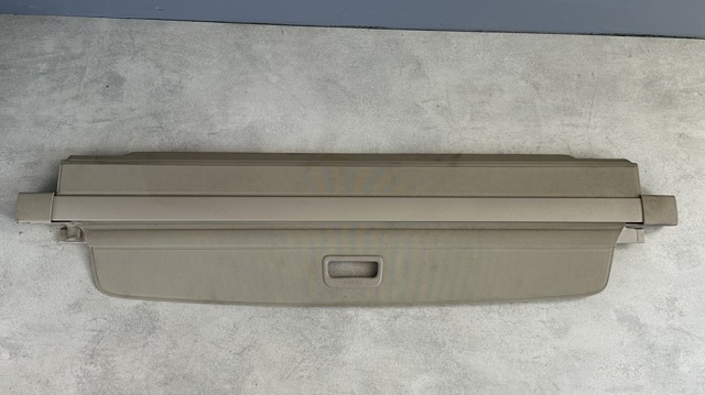 Каркасная шторка багажного отсека 3T9867871C VAG