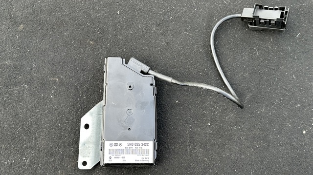Блок управления мультимедийный 5N0035342C VAG