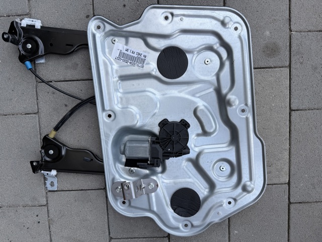 Механизм стеклоподъемника двери передней, правой 80770JD20A NISSAN
