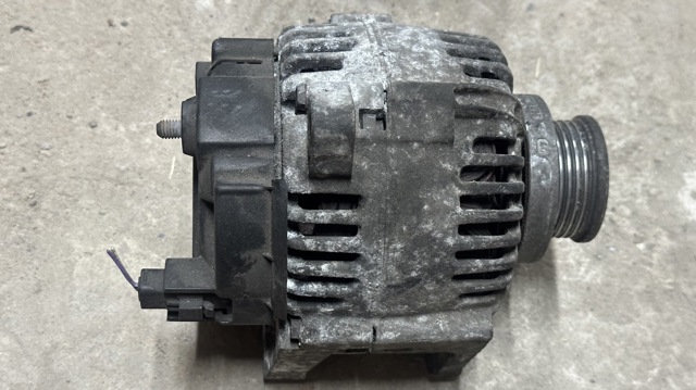 Генератор автомобильный 8200100907 RENAULT
