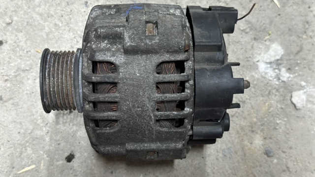 Генератор 8200654541 RENAULT