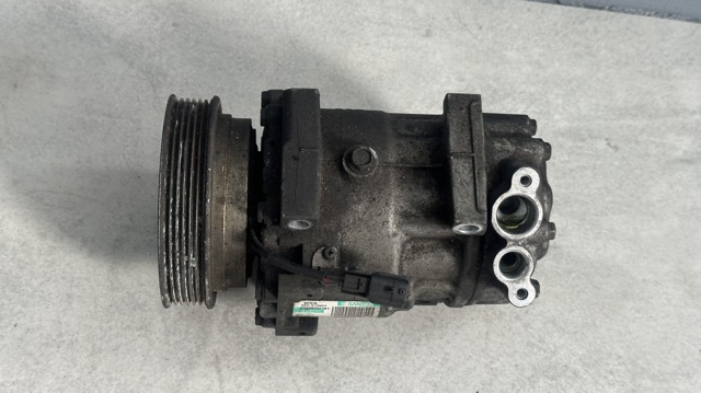 RENAULT 926009865R Компрессор кондиционера в наличии Винница
