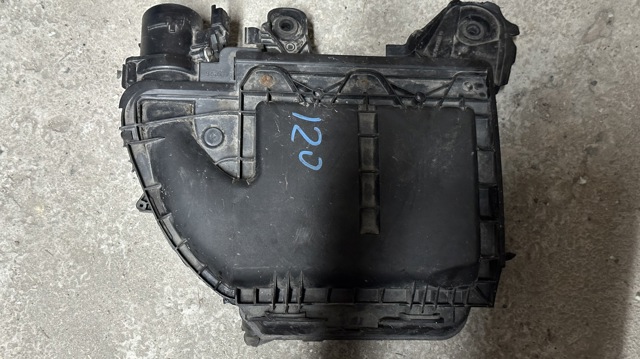  Корпус воздушного фильтра 9673061080 PEUGEOT